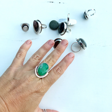 Load image into Gallery viewer, Chrysoprase and silver ring