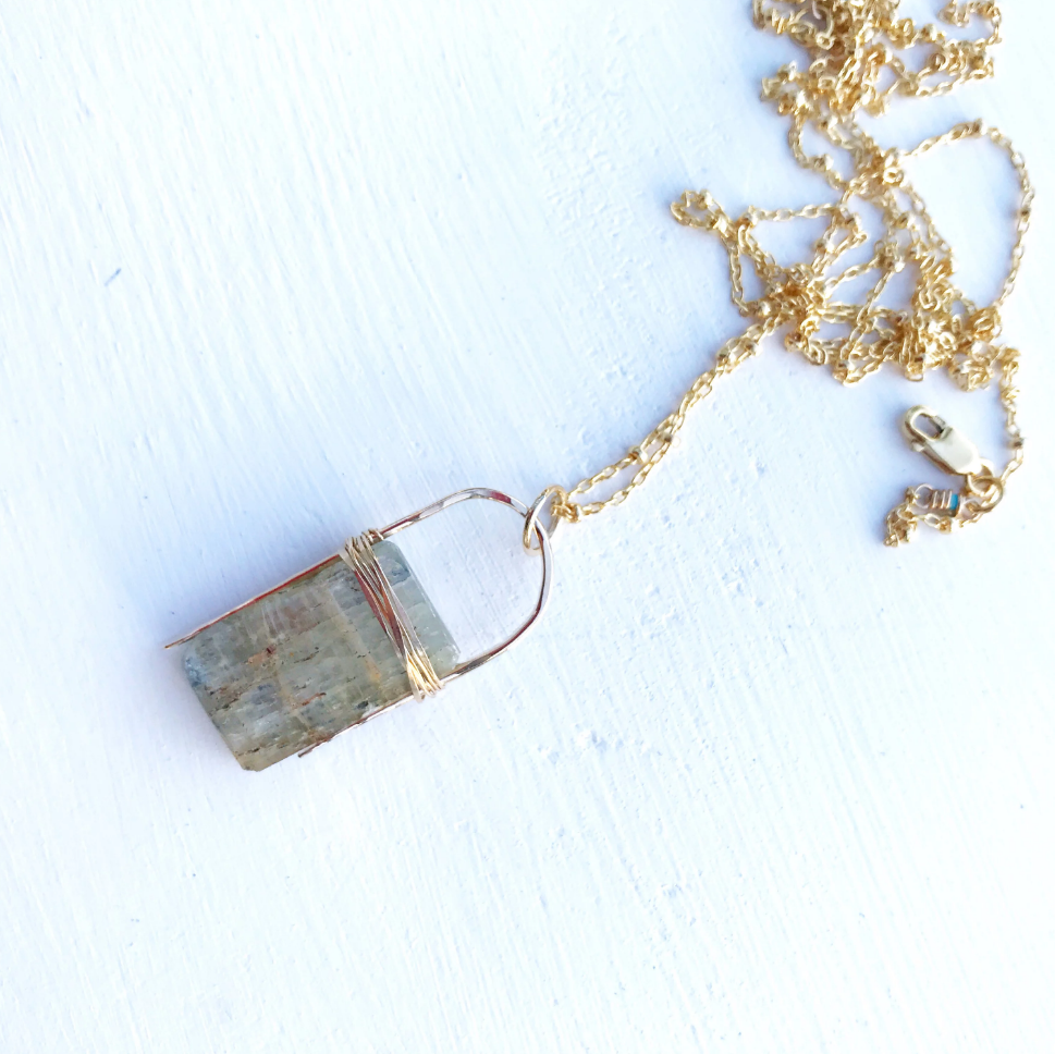 Kyanite Standing Stone Necklace-Gold Filled