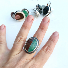 Load image into Gallery viewer, Two tone Chrysoprase ring