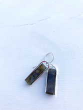 Load image into Gallery viewer, Silver Labradorite earrings