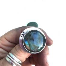 Load image into Gallery viewer, Large Labradorite Ring
