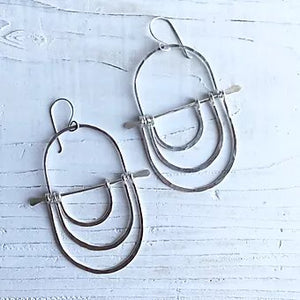 Silver Loop Bisagra Earrings